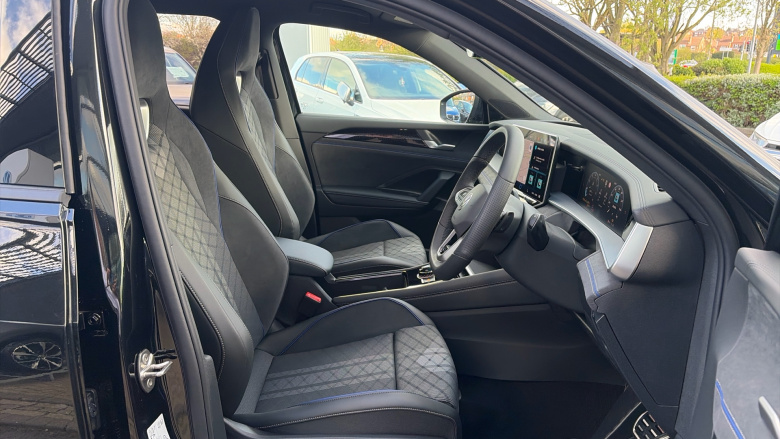 Volkswagen Tayron 1.5 eTSI R-Line 5dr DSG7 [7 Seat] Petrol Estate